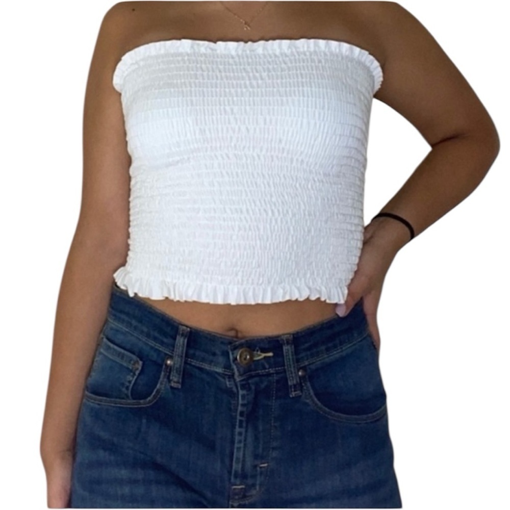 ❤️ GAZE White Smocked Crop Top Size small